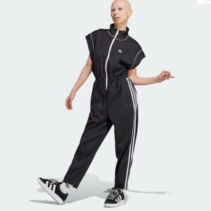 ADIDAS ALWAYS ORIGINAL JUMPSUIT - IC5579 
Brand new with tags XL